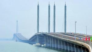 Керченский мост будоражит Москву