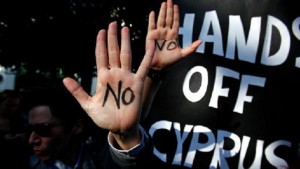 Парламент Кипра принял законы об оздоровлении финансовой системы