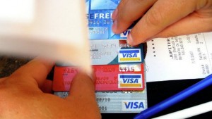 К банкоматам на Кипре стоят очереди после решения о налоге на вклады