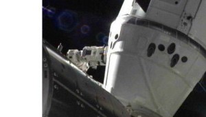 Космический корабль Dragon вернется на Землю с МКС