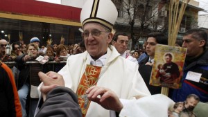 Стали известны доходы нового папы