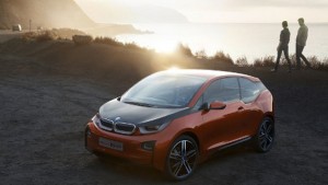 Электрокары BMW будут заряжаться от солнца