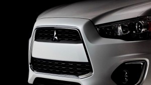 Mitsubishi резко сокращает выпуск автомобилей