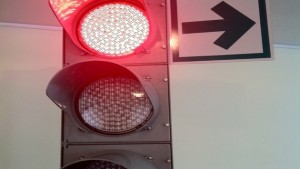 В России Госавтоинспекция разрешит при красном сигнале светофора поворачивать направо