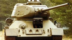 В Киеве немецкий «Опель» пострадал от танка Т-34