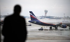В московском аэропорту сел самолет с горящим двигателем