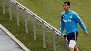 Полиция задержала нападающего “Реала” Криштиану Роналду