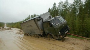 Правительство обещает хорошие дороги к осени