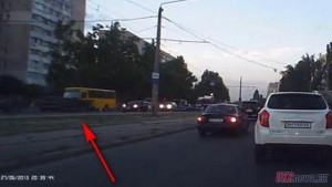 Одесская маршрутка с людьми врезалась в грузовик