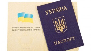 Россияне и итальянцы мечтают об украинском паспорте