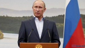 Путин сравнил вопрос о выдаче Ассанжа и Сноудена со “стрижкой поросенка”