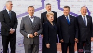 Янукович встретился с Президентами Словакии и Польши в Братиславе