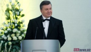 Президент Украины Виктор Янукович поздравил народ с Днем защиты детей