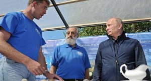 Путин погрузился на дно Балтийского моря и обследовал затонувший фрегат