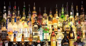 В России хотят запретить продажу алкоголя за наличные