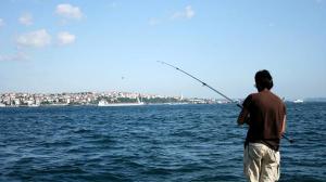 Кабмин предлагает ужесточить наказание рыбакам