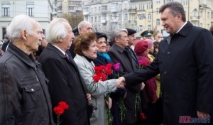 Как Януковичу вернуть утраченное доверие украинцев