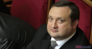 С.Арбузов поручил возобновить деятельность региональных антирейдерских комиссий