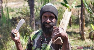 Папуасы с мачете атаковали группу австралийских туристов в Новой Гвинее и зарезали их гидов
