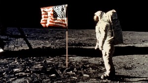Куда подевался американский флаг с поверхности Луны?