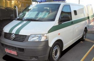 В Харькове преступники расстреляли и угнали инкассаторскую машину