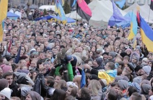 На львовском Евромайдане предостерегают о провокациях