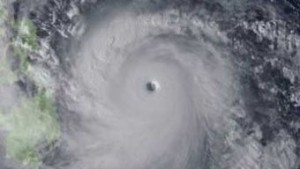 На Филиппины обрушился сильнейший тайфун в мировой истории