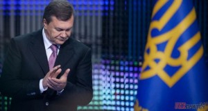 Яценюк рассказал, зачем Янукович пытается продать страну