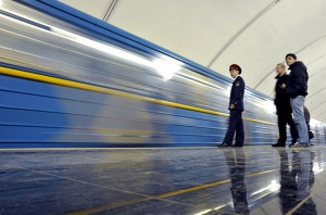 В киевском метро демонтируют мониторы