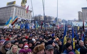 Евромайдан сегодня собрал более 10 тысяч человек