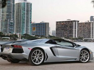 Акция: купи пентхаус в ОАЭ и получи Lamborghini Aventador в подарок