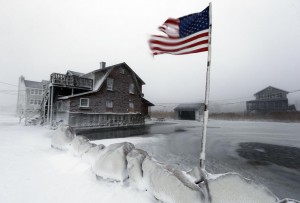 В двух штатах США ввели чрезвычайное положение из-за снежной бури