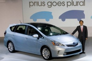 Toyota отзывает почти 2 миллиона гибридов Prius (Фото)