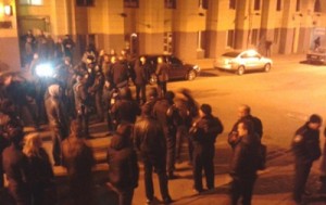 Милиция задержала около 30 человек после ночных столкновений в Харькове