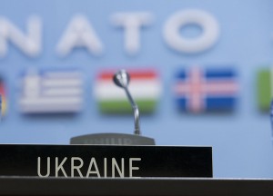 Украина рассматривает вопрос об изменении внеблокового статуса