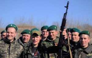 Ляшко проведал военных под Черниговом и посетил Луганск (+Видео)