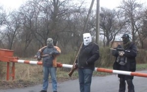 В Славянске протестующие взяли под контроль военный аэродром (+Видео)