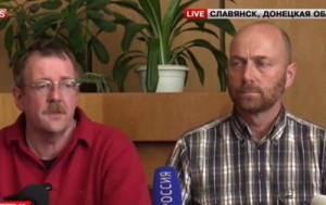 Захваченные сепаратистами наблюдатели ОБСЕ дали пресс-конференцию в Славянске (+Видео)