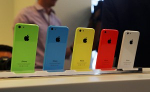 Apple выпустила в Европе “бюджетный” iPhone 5c
