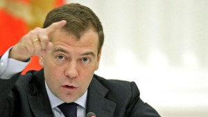 Медведев обвинил Украину в воровстве газа и распорядился обустроить границу в Крыму