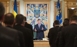 “Семья” Януковича вывезла в Россию 32 млрд долларов