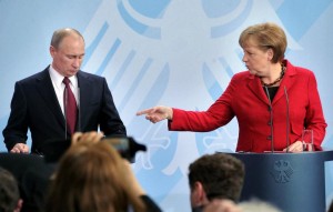 Меркель отказалась поддержать сравнение Путина с Гитлером