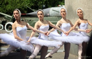 В Одессе исполнили прощальное “Лебединое озеро” для Путина (+Видео)