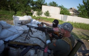 В Мариуполе с самого утра слышна стрельба