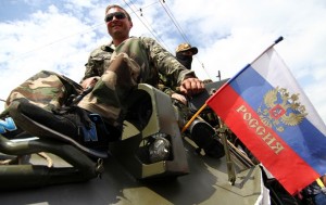 В Донецке с восторгом встретили батальон “Восток” под флагами РФ (+Видео)