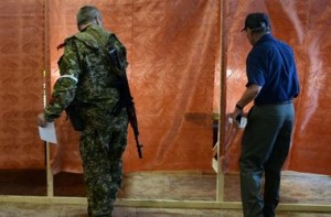 Возле Новоазовска бойцы Нацгвардии изъяли 800 заполненных бюллетеней