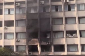 В Мариуполе сгорел горсовет (+Видео)