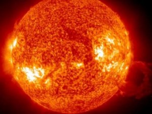 NASA: в Солнце образовалась дыра (+Фото)