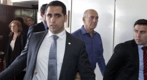 Экс-премьер-министр Израиля приговорен к 6 годам тюрьмы