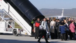 Аэропорт “Киев” в апреле снизил пассажиропоток на 40%